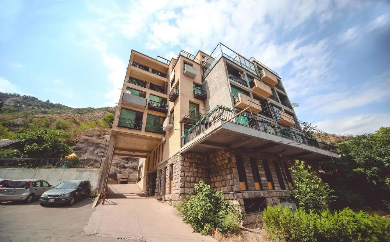 Under The Mountain Apartment Tbilisi
